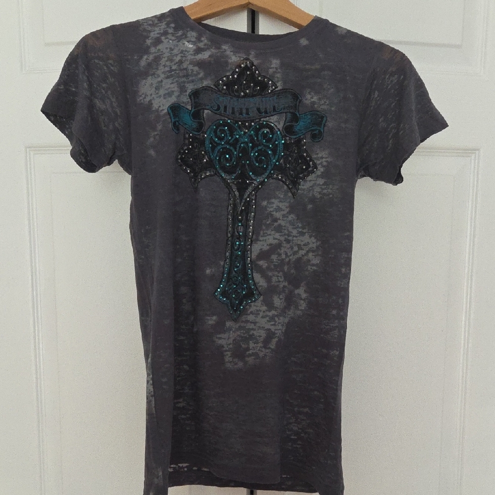 Gray and Blue Fitted Graphic Tee